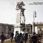 Plaza y reloj de Bucareli Durante la Decena Trágica (1913). Ciudad de México.