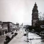 Avenida Francisco I Madero( Circulada el 7de Agosto de 1934 ).