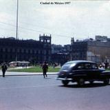 El Zocalo Ciudad de México 1957 .