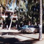 Estacionamiento del HOTEL LAS HAMACAS Acapulco, Guerrero 1957.