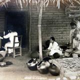 Alfareria por el Fotógrafo Hugo Brehme.