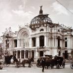 El Teatro Nacional en plena construccion.