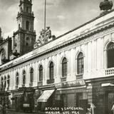 Vista del Ateneo Peninsular y Catedral de Mérida