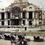 El Palacio de Bellas Artes en construccion por el Fotógrafo Fernando Kososky. ( Circulada el 10 de Junio de 1911).