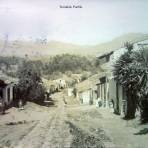 Escena callejera de Teziutlán, Puebla. ( Circulada el 10 de Abril de 1909 ).