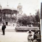 Plaza de Armas por el Fotógrafo Abel Briquet.