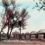 Puente sobre el Rio Tamazula por los fotografos Yanez y Zanzueta.