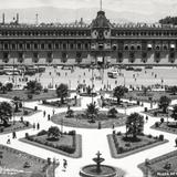 Ciudad de México, Distrito Federal. . Plaza de la Constitución y Palacio Nacional