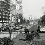 Ciudad de México, Distrito Federal. . Paseo de la Reforma, desde el Monumento a Colón