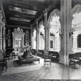Vestíbulo y entrada a la secretaría (1907)